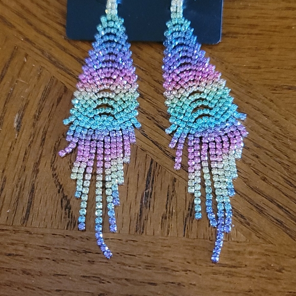 New Dolls Kill long crystal earrings, Hot! - Picture 2 of 6